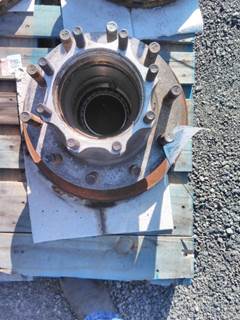 S22B0022 - Used Drive Axle Hub from a 2013 Kenworth T660 