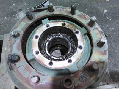 13 1/4" BOLT PATTERN
BIG HP
DRUM 3219-N-5032X
MAX DIA 16.62
FRONT DRIVE AXLE