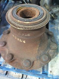 USED STEEL STEER HUB ABS HP 10001389 