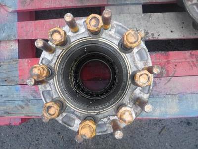 S15G0076 - USED CON MET ALUMINUM HUB
 HUB RATING - 11,500 LBS
 ABS
 CASTING#