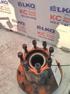 181657-821- Used Hub from a 1989 International 9670
 