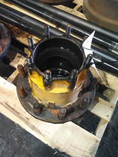 30 K AXLE, OUTBOARD DRUM TYPE 
5/8 STUD 10 HUB PILOT
ABS, WEBB 2723