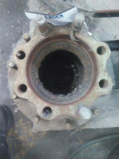 LEFT HAND WHEEL STUDS 
CAST
SHORT BARREL  