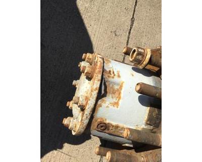 SPICER, REAR REAR HUB, 10 HOLE PILOTED, 8 HOLE AXLE SHAFT, CAST, USES A SPINDLE