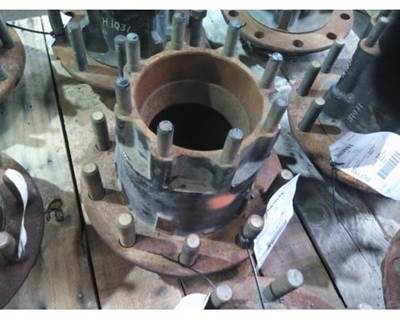 30 K AXLE, OUTBOARD DRUM TYPE 
5/8 STUD 10 HUB PILOT
ABS, WEBB 2723
