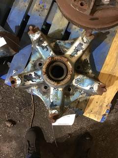 GMC T170 AXLE
SPOKE WHEEL ONLY, NO DRUM
HYD DRUM BRAKE
SPLINED 