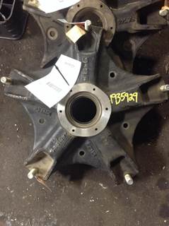 6 BOLT CAP
WITH RACES AND WHEEL STUDS  