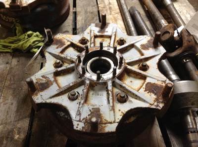 OFF FRONT DRIVE AXLE, RA30, 
33269 OUTER BEARING
566 INNER
 