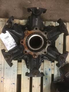 HAS DAMAGE SEE PICS
22" 6 SPOKE
8QJ514  HUBS
PRICED PER THE DAMAGE  