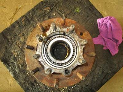 OFF RS15120
8 LUG MOTOR WHEEL
BEARING #'S
INNER-33287
OUTTER-3982
HUB ONLY