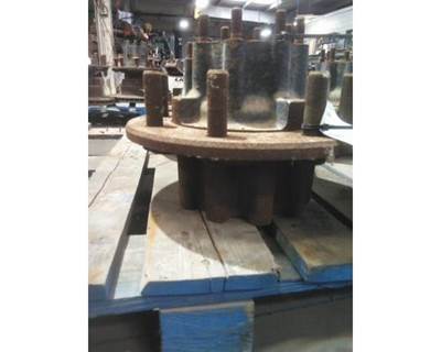 HR867, REAR, CAST# 356C
NON ABS, DISC
8 HOLE PILOTED, AXLE SHAFT
10 BOLT