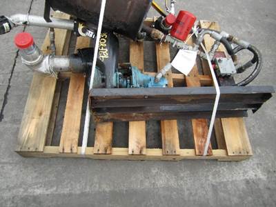 International 4900 Hydraulic Pump