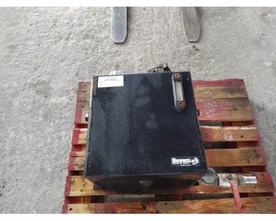 Freightliner Columbia 112 Hydraulic Tank