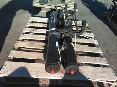 International 4300 Left Hydraulic Tank