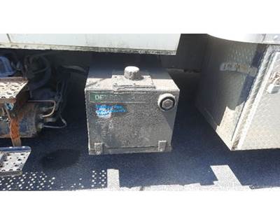 International 4300 Left Hydraulic Tank