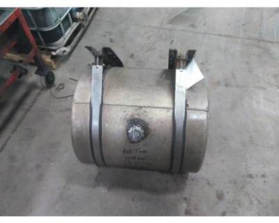 International LT Left Hydraulic Tank