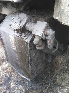 Mack MRU613 Hydraulic Tank