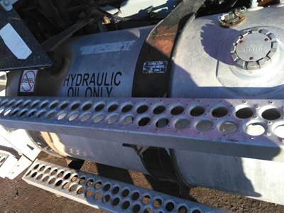 Western Star 4900 Hydraulic Tank