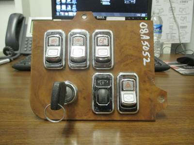 Peterbilt 386 Ignition Switch