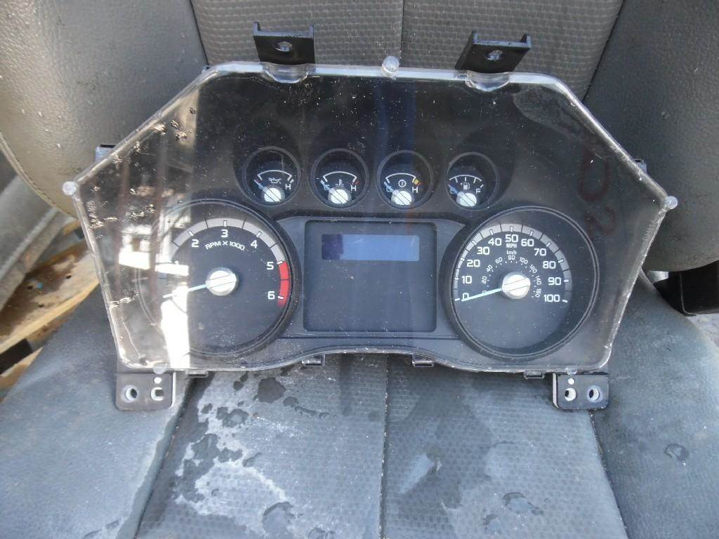 2012 Ford F550 Instrument Panel Cluster for a Ford F550SD (SUPER DUTY
