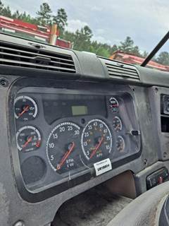 Freightliner Cascadia 113 Instrument Panel Cluster