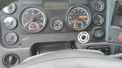 Freightliner Cascadia 113 Instrument Panel Cluster for a Freightliner CASCADIA 113 2018UP