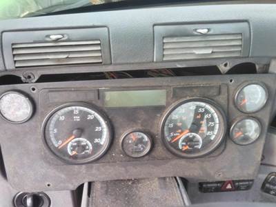 Freightliner Cascadia 113 Instrument Panel Cluster