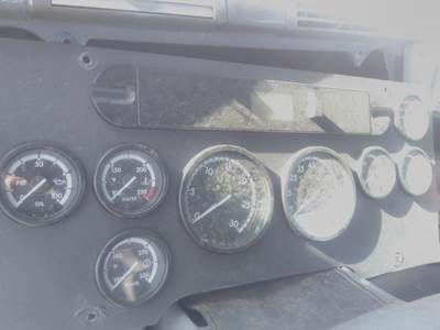 Freightliner Cascadia 113 Instrument Panel Cluster
