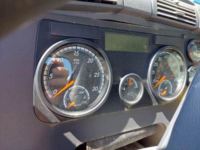 Freightliner Cascadia 125 Instrument Panel Cluster for a Freightliner CASCADIA 125 2018UP