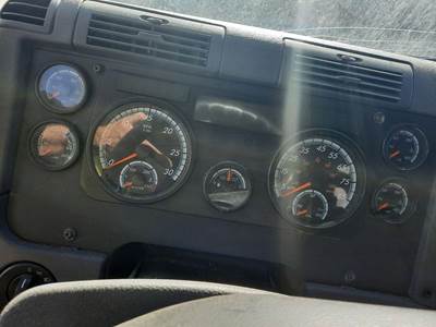 Freightliner Cascadia 125 Instrument Panel Cluster