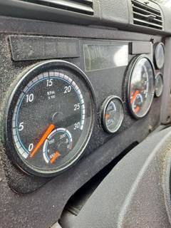 Freightliner Cascadia 125 Instrument Panel Cluster