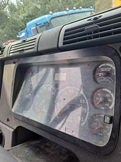 Freightliner Cascadia 125 Instrument Panel Cluster
