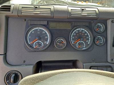 Freightliner Cascadia 125 Instrument Panel Cluster