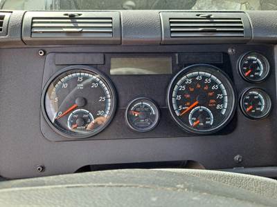Freightliner Cascadia 125 Instrument Panel Cluster