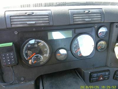 Freightliner Cascadia 125 Instrument Panel Cluster