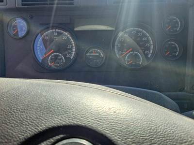 Freightliner Cascadia 125 Instrument Panel Cluster