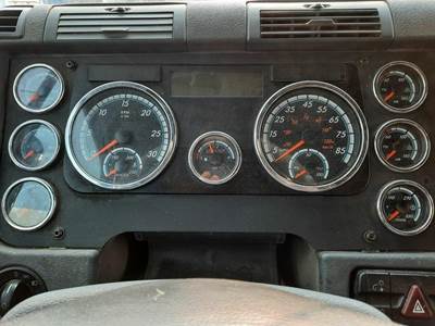 Freightliner Cascadia 125 Instrument Panel Cluster