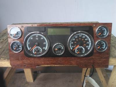 Freightliner Cascadia 125 Instrument Panel Cluster