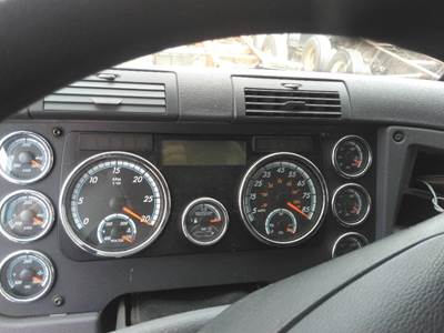 Freightliner Cascadia 125 Instrument Panel Cluster