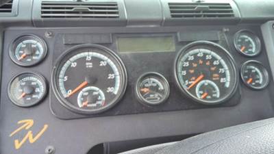 Freightliner Cascadia 125 Instrument Panel Cluster