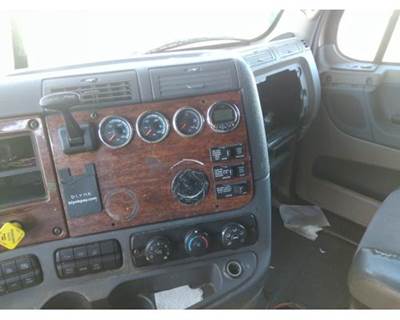 Freightliner Cascadia 125 Instrument Panel Cluster