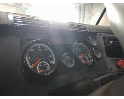 Freightliner Cascadia 125 Instrument Panel Cluster