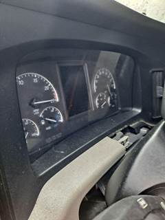Freightliner Cascadia 126 Instrument Panel Cluster
