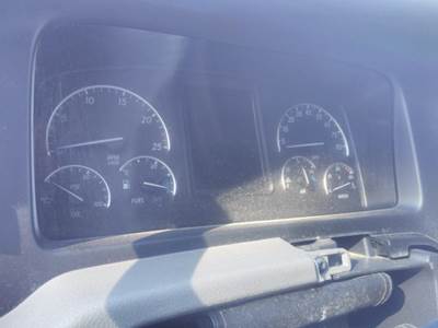 Freightliner Cascadia 126 Instrument Panel Cluster
