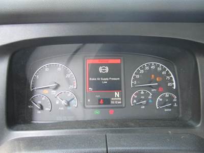 Freightliner Cascadia 126 Instrument Panel Cluster