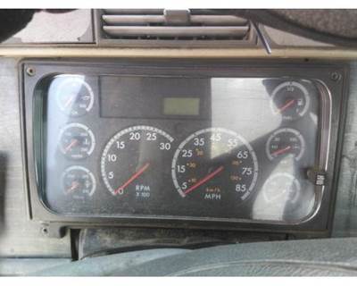 Freightliner Columbia 112 Instrument Panel Cluster
