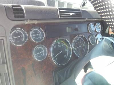 Freightliner Columbia 120 Instrument Panel Cluster