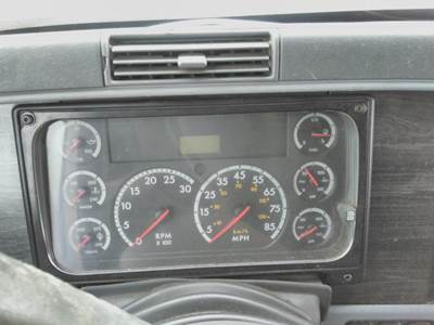 Freightliner Columbia 120 Instrument Panel Cluster