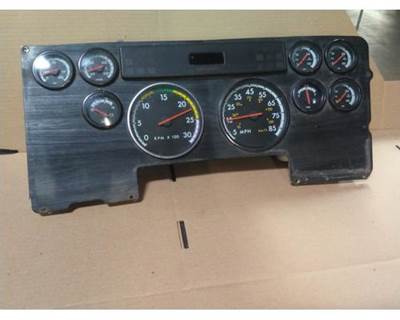 Freightliner Columbia 120 Instrument Panel Cluster