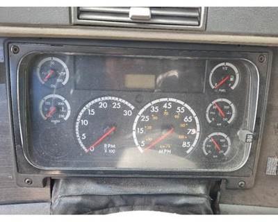 Freightliner Columbia 120 Instrument Panel Cluster